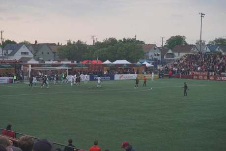 伯纳乌球场表示比赛日氛围震撼扩建后上座将再创新高｜华体会体育